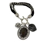 Pulseira de Corda Preta com Pingente